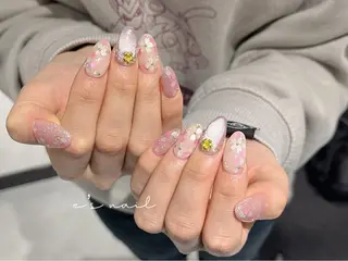 ネイル e’s nail Lumièreのネイルデザイン