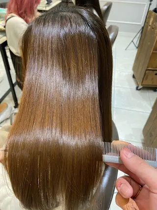 セミロング 美髪矯正透明感カラー 江川　和輝のヘアスタイル