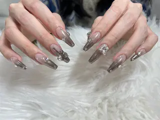 ネイル Mione_ Sonのネイルデザイン