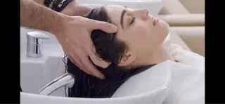 ロング 神パーマ＆ツヤ髪 黒田ダイのヘアスタイル