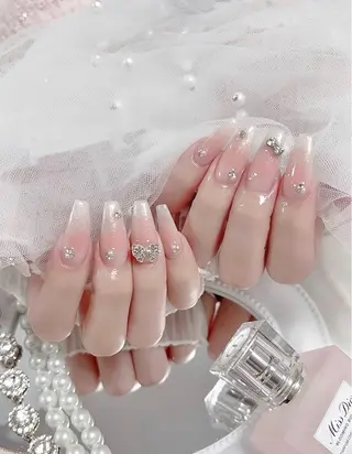 ロング E🌷nail 長さだし専門店のネイルデザイン