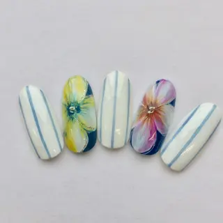 ネイル エルネイル アシスタントのネイルデザイン