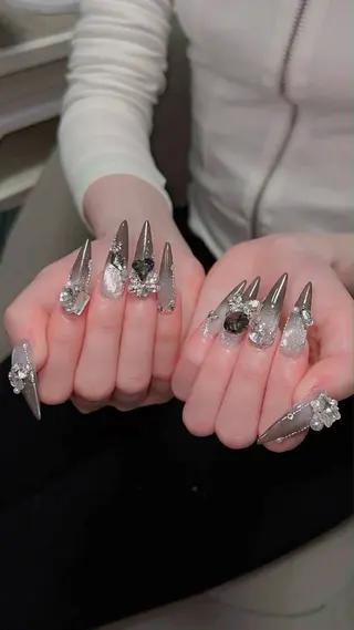 ネイル Julie Nail Hinのネイルデザイン