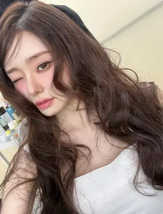 ロング カラー 盛れ🎀韓国ヘア 美艶🇰🇷なるみのヘアスタイル