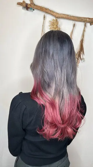 ロング 根本 奈緒のヘアスタイル