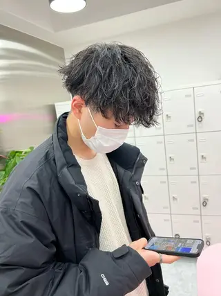 ショート カラー パーマ メンズ メンズパーマ特化 TAIGAのヘアスタイル