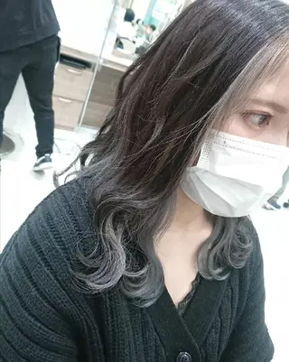 ミディアム カラー ウルフカット/デザイ ンカラー/あらげのヘアスタイル