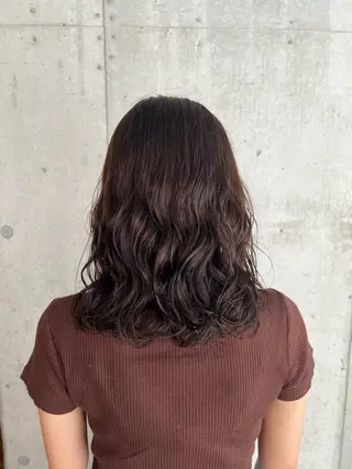 セミロング カラー パーマ ⭐️Manaka⭐️ 艶髪🩵ナチュラルのヘアスタイル