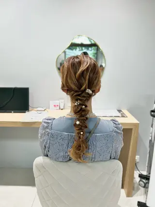 ヘアアレンジ 暖色カラー/アレンジ /束間まつげ🌼のヘアスタイル