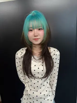 ロング カラー jyui/原宿 ハイトーン/デザインのヘアスタイル