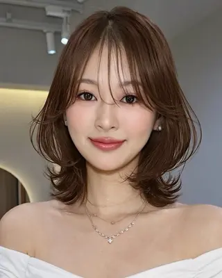 ショート じょー／ボブ カット/白髪ぼかしのヘアスタイル