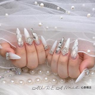 ネイル H-nail ロング/3D/Y2Kのネイルデザイン