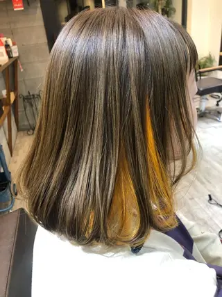 ミディアム カラー サワタ ミサのヘアスタイル