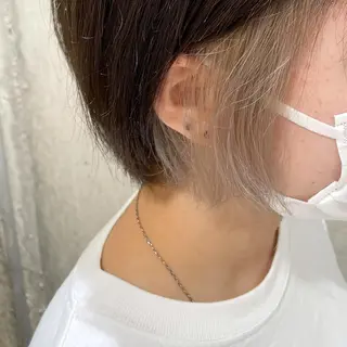 ショート カラー 山本 愛永のヘアスタイル