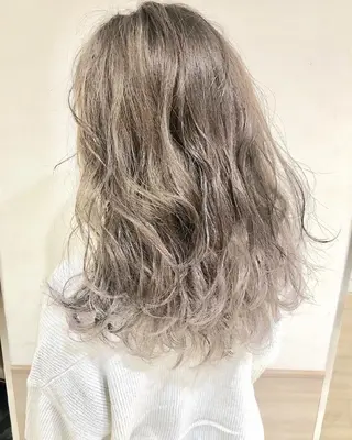 セミロング Ash 店長 山下達也のヘアスタイル