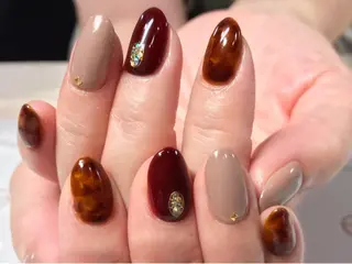 ネイル アルテミス 根本のネイルデザイン