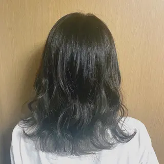 ミディアム 藤岡 由起のヘアスタイル