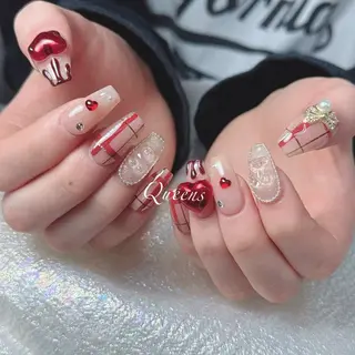 ネイル Queens 榊 まおのネイルデザイン