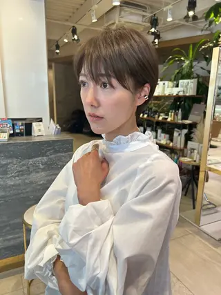 ショート 雨宮 美月のヘアスタイル