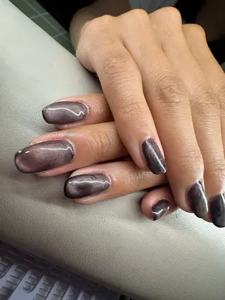 ミディアム YOKOSUKA NAILS💅🩶のネイルデザイン