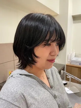 ミディアム カラー JURI /HUIのヘアスタイル