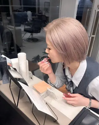 ショート カラー 艶カラー🪽/ 市來心優のヘアスタイル