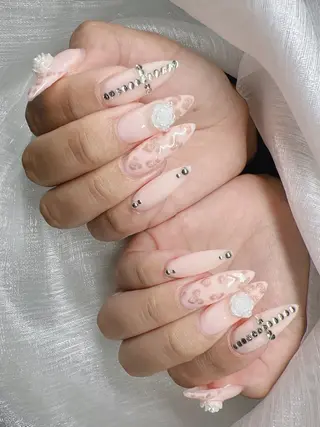 ネイル Lee Nails チップ長さだし専門店のネイルデザイン