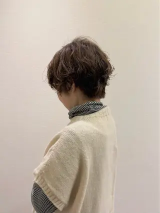 ショート AILERON 陣岸のヘアスタイル