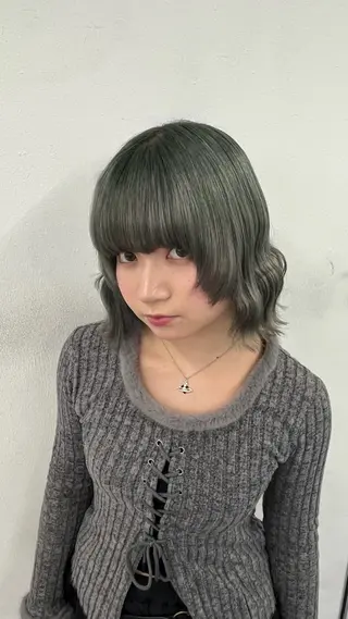 ミディアム 百々花 《Elme》のヘアスタイル