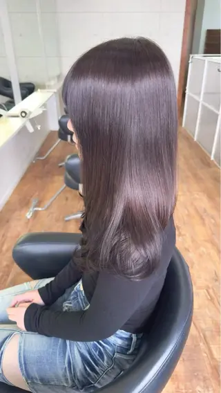 カラー Hip's eyes meiのヘアスタイル