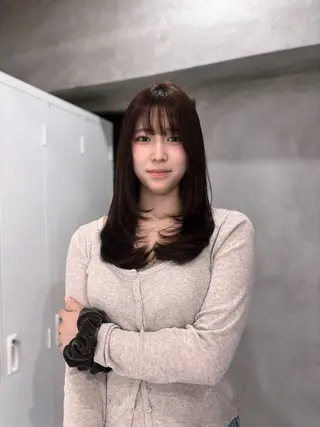ミディアム Mizuki🩵韓国 風レイヤー/艶カラーのヘアスタイル