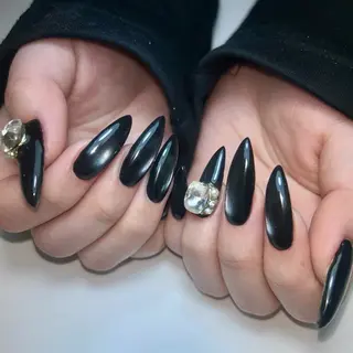 ネイル ハルナ/当日予約 🆗🪩のネイルデザイン