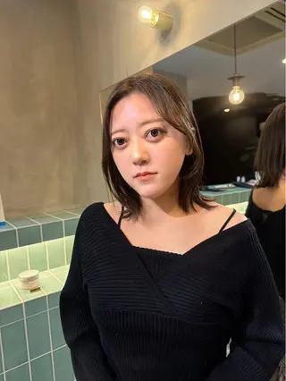 ミディアム 🦖manami 🦖のヘアスタイル