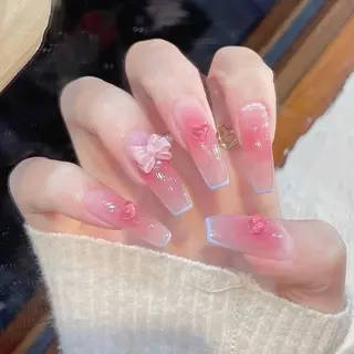 ネイル Blingg NailStudioのネイルデザイン