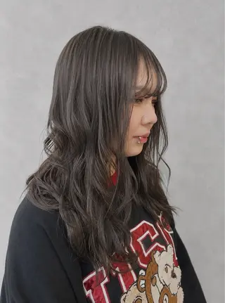 ロング カワクボ ハルキのヘアスタイル