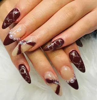 ネイル Y&A nail🌈のネイルデザイン