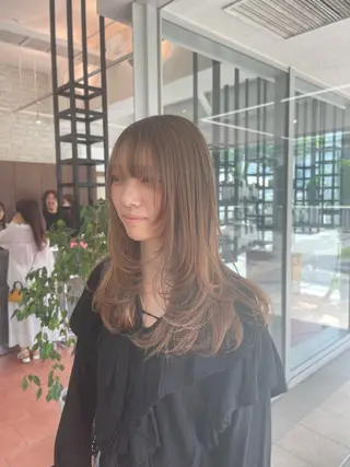 セミロング カラー ⭐️韓国ブリーチ 顔周りカット⭐️のヘアスタイル