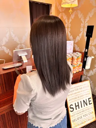 セミロング カラー 高橋 佳那のヘアスタイル