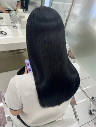 セミロング オオタ ユウトのヘアスタイル