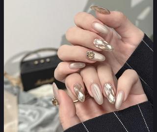 ネイル エリ🫧 nail池袋東口のネイルデザイン