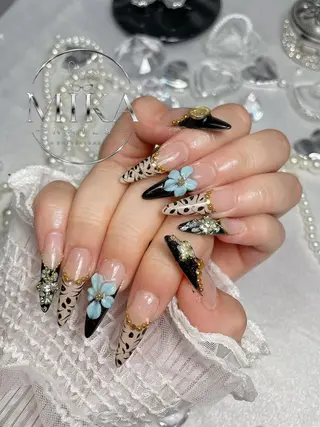 ネイル Mika Nails 心斎橋のネイルデザイン