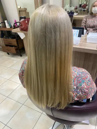 ロング ブリーチ🐰インナー ♡ハイライト♡綾🐰のヘアスタイル
