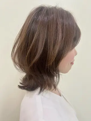 ミディアム カラー ヘアアレンジ チーフデザイナー 若林　麻衣のヘアスタイル