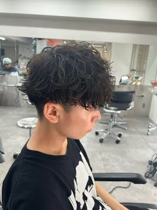 パーマ メンズ パーマ支持率No.1 ❤️‍🔥安成弾のヘアスタイル