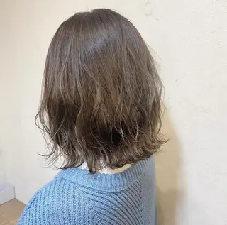 ミディアム カラー スタイリスト 林 風香のヘアスタイル