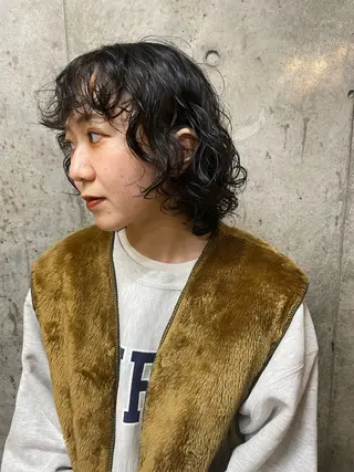 ミディアム パーマ 前髪似合わせ | yukaのヘアスタイル