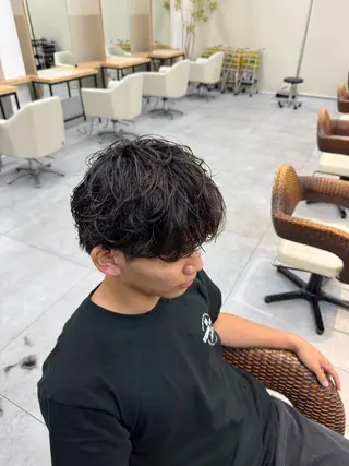 ショート パーマ メンズ 八木 佑菜のヘアスタイル