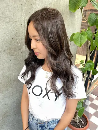 ロング カラー 海外風ハイライト／ Rizuのヘアスタイル