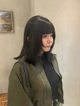セミロング 新宿/顔周りカット +レイヤー=しずく♩のヘアスタイル