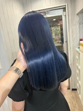 ロング カラー 桑原 由理のヘアスタイル